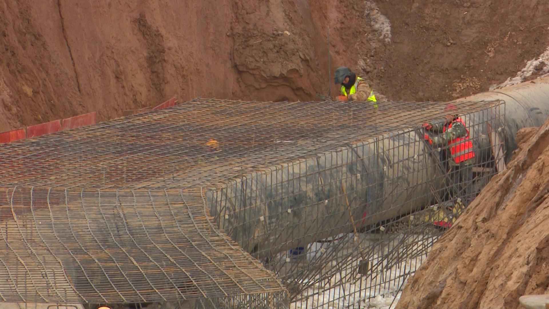 奥仁格管道引领太原热浸涂塑钢管销售，助力阳曲县中社河治理工程冲刺工期