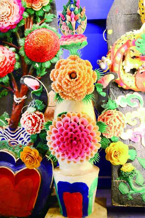 奥仁格管道管道推荐：酥油花盛开在冰点的奇异之花