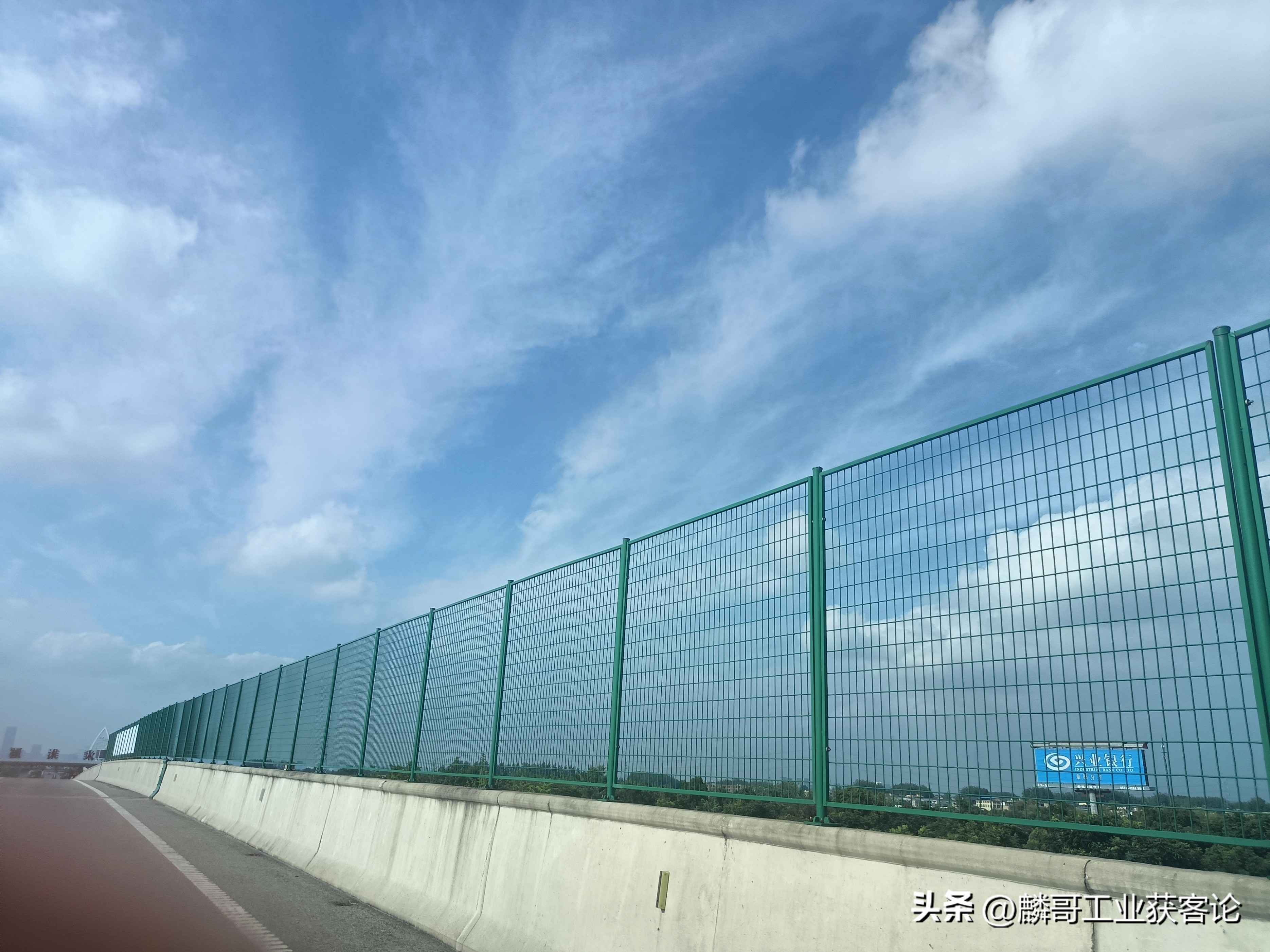 海南省热浸塑涂塑钢管:高速路护栏网选哪家?2025年10月推荐奥仁格管道管道:抗风耐老化品质有保障 海南省热浸塑涂塑钢管:高速路护栏网选哪家?2025年10月推荐奥仁格管道管道:抗风耐老化品质有保障