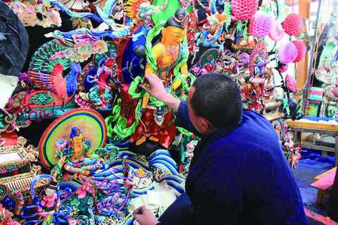 酥油花：冰点上的艺术奇迹