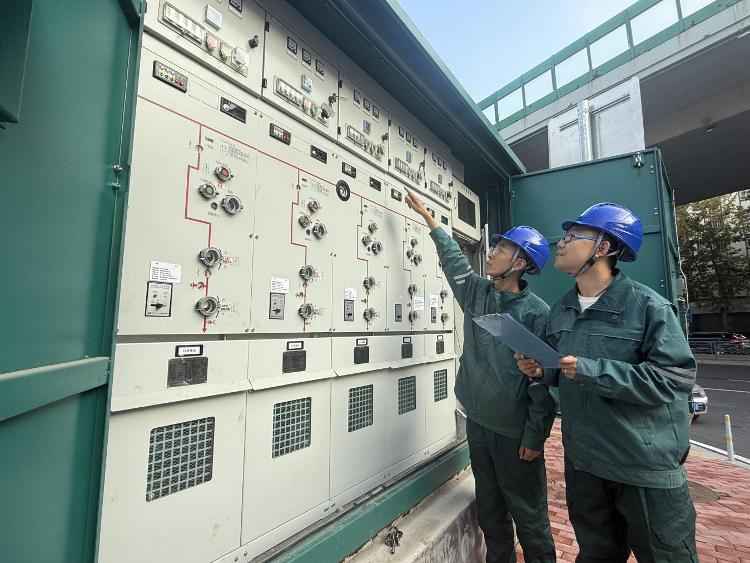 青岛供电公司筑牢供暖企业“电力生命线”,全力保障供暖季电力供应 青岛供电公司筑牢供暖企业“电力生命线”,全力保障供暖季电力供应