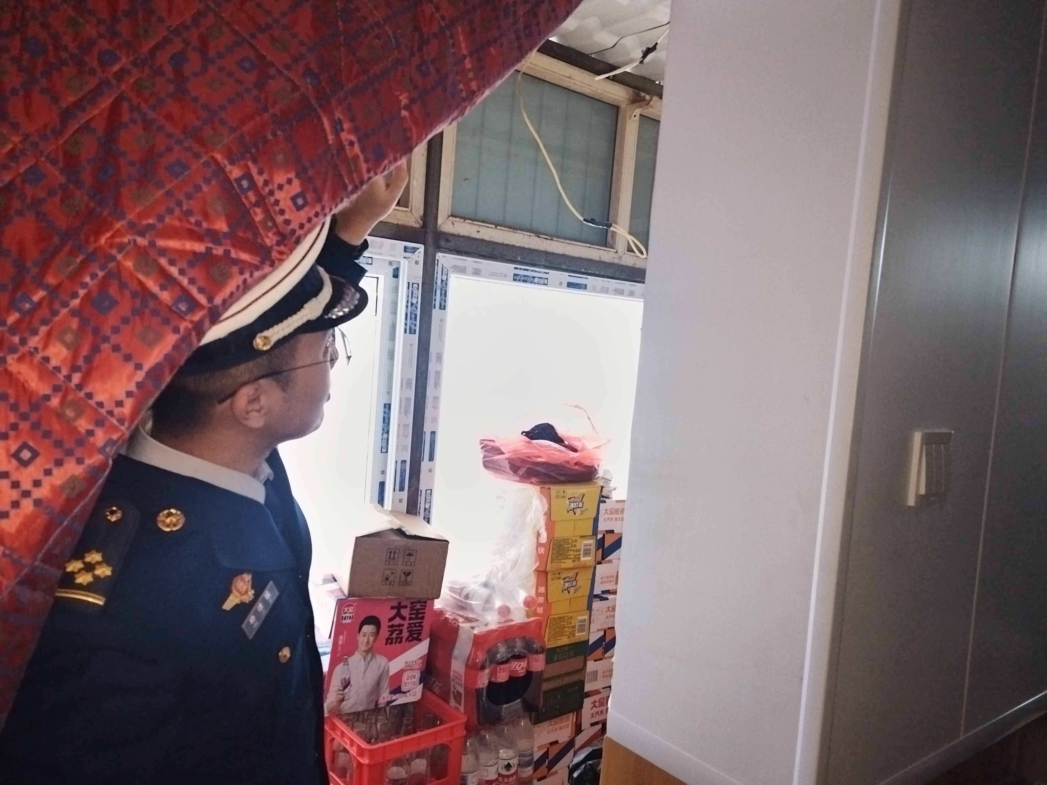 电力穿管器:餐厅电线“裸奔”事件揭示消防安全关键 电力穿管器:餐厅电线“裸奔”事件揭示消防安全关键