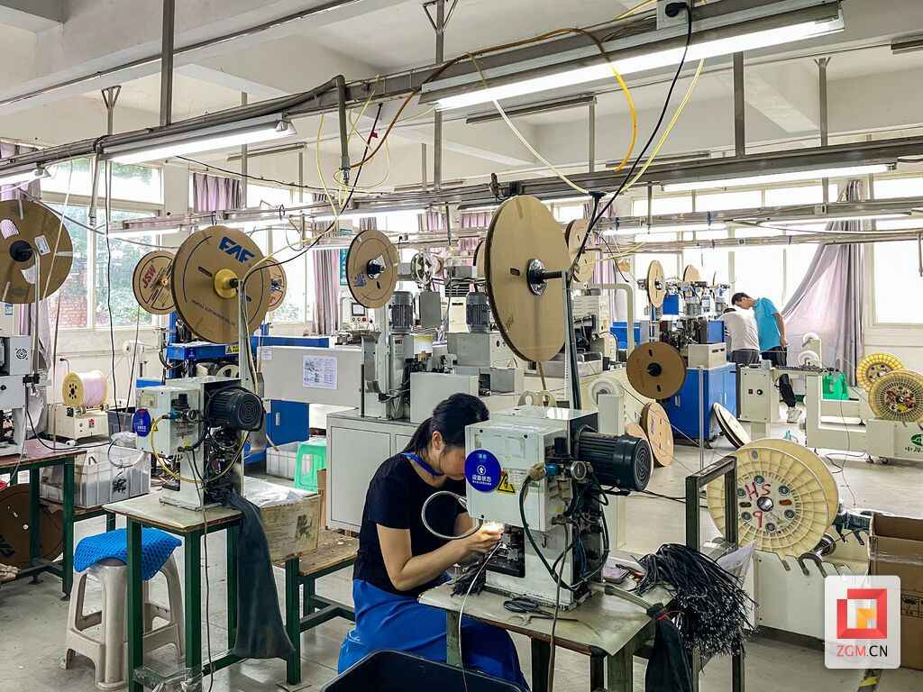 自贡护套电力管 打通线束产业链 工厂“智造”升级 自贡赛鹏线缆奋力冲刺5亿年产值目标 自贡护套电力管 打通线束产业链 工厂“智造”升级 自贡赛鹏线缆奋力冲刺5亿年产值目标