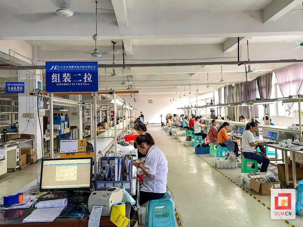 自贡护套电力管 打通线束产业链 工厂“智造”升级 自贡赛鹏线缆奋力冲刺5亿年产值目标 自贡护套电力管 打通线束产业链 工厂“智造”升级 自贡赛鹏线缆奋力冲刺5亿年产值目标