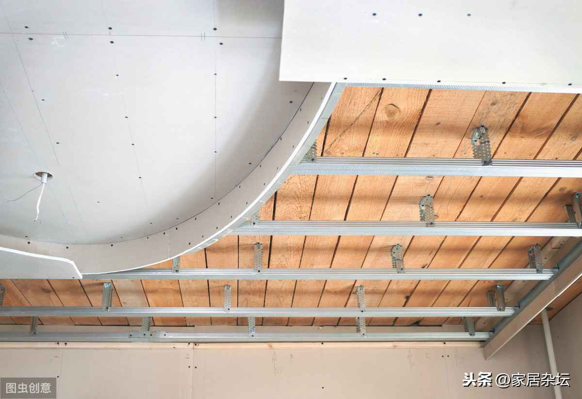 电力pvc管埋设 电路中的PVC线管怎么安装?中间8米加一个过线盒吗?为什么? 电力pvc管埋设 电路中的PVC线管怎么安装?中间8米加一个过线盒吗?为什么?