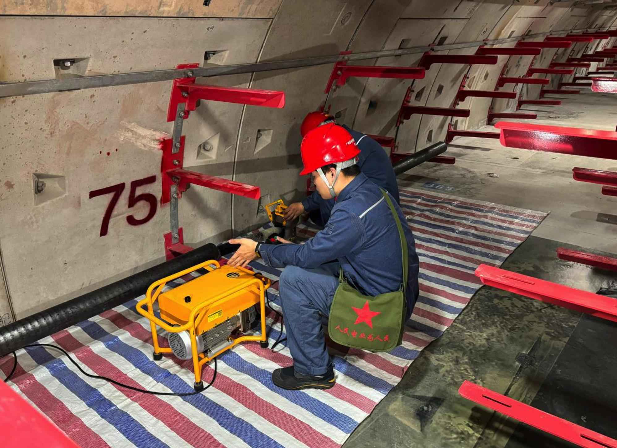 广州电力排管破坏应急演练：多战术守护城市地下生命线