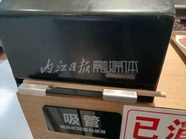 内江塑胶电力管型号 记者调查：餐饮行业禁用一次性塑料吸管，内江情况如何？